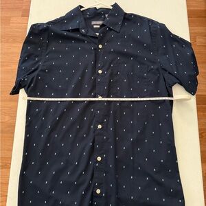 Van Heusen short sleeve button up size S classic fit